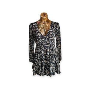 Kimchi Blue dress floral Sz 4 small mini long sleeve